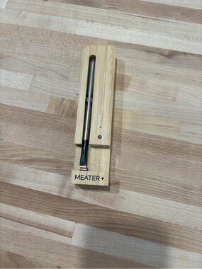 Wireless Smart Meat Thermometer with Bamboo Charging Dock - Silver
